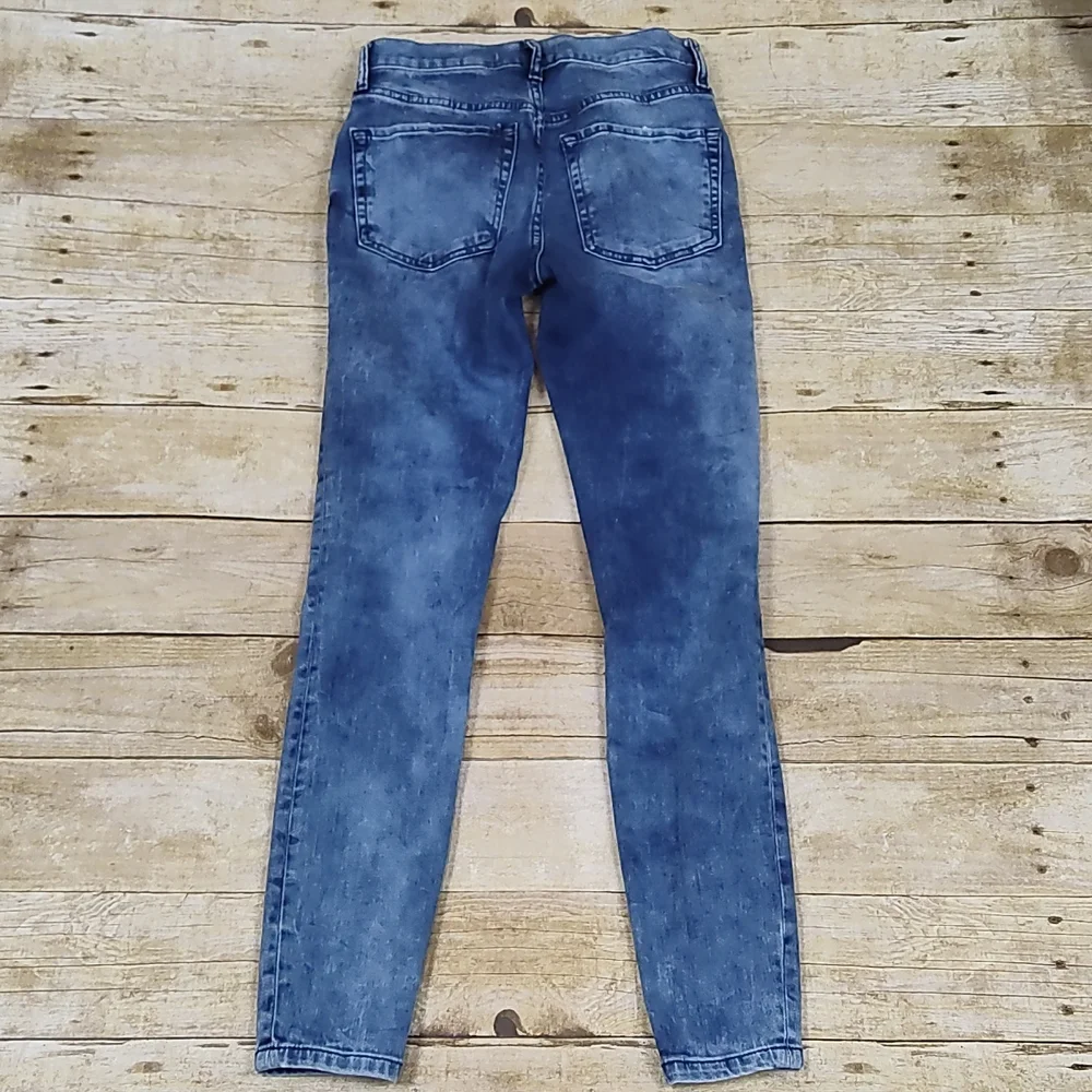 Free People Busted Knee Distressed Skinny Jeans